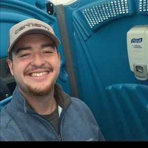 Meet your Posher, Adam